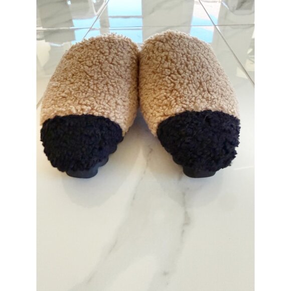 ROAM Shearling Slippers Mules Slides Sz 6 Tan/Black - Picture 6 of 8
